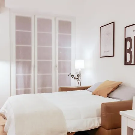 Top In The Center Balcony+wi-fi+panorama Apartament Mediolan